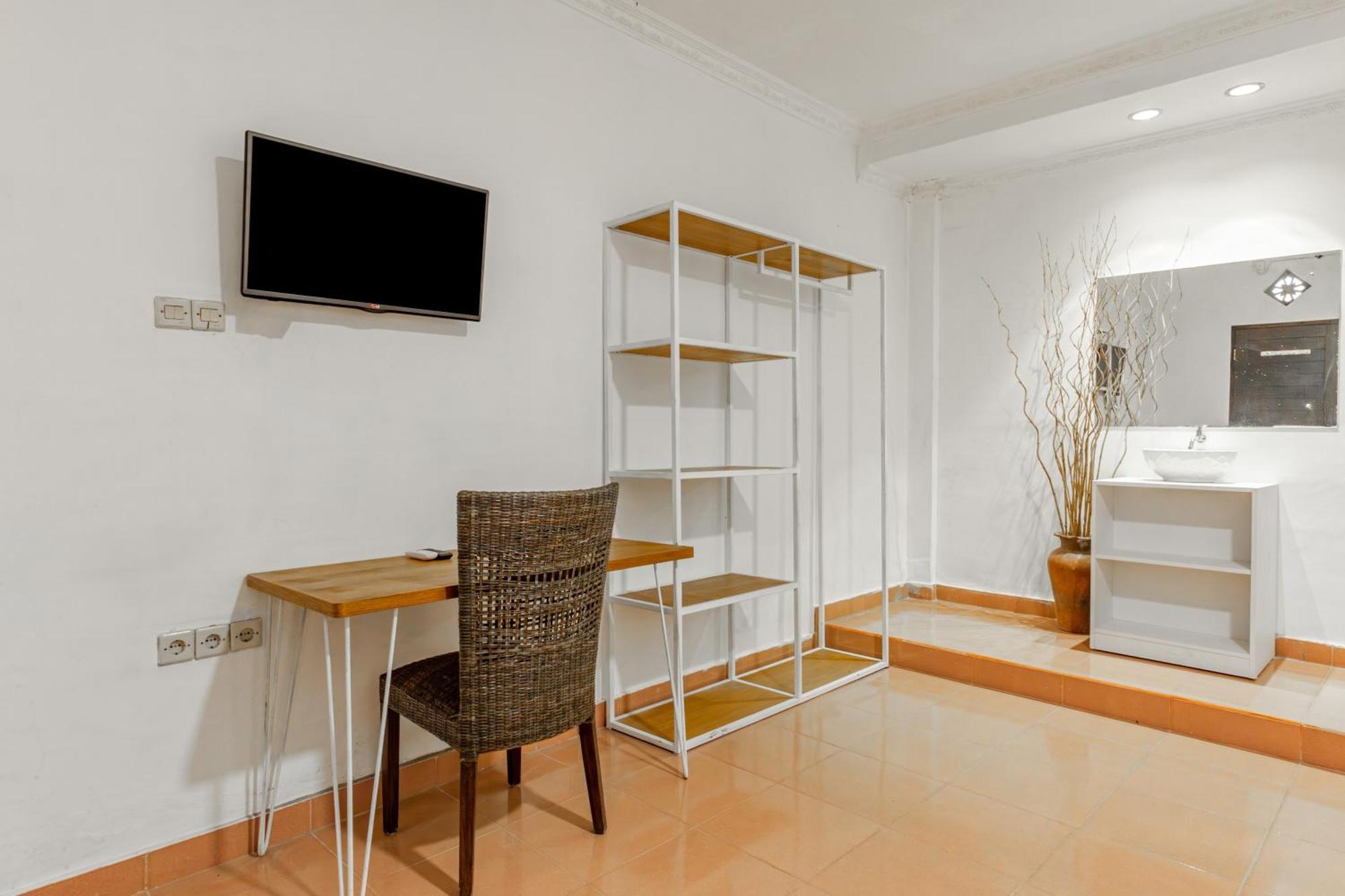 Capital O 93944 Geweka Homestay Jimbaran Екстериор снимка